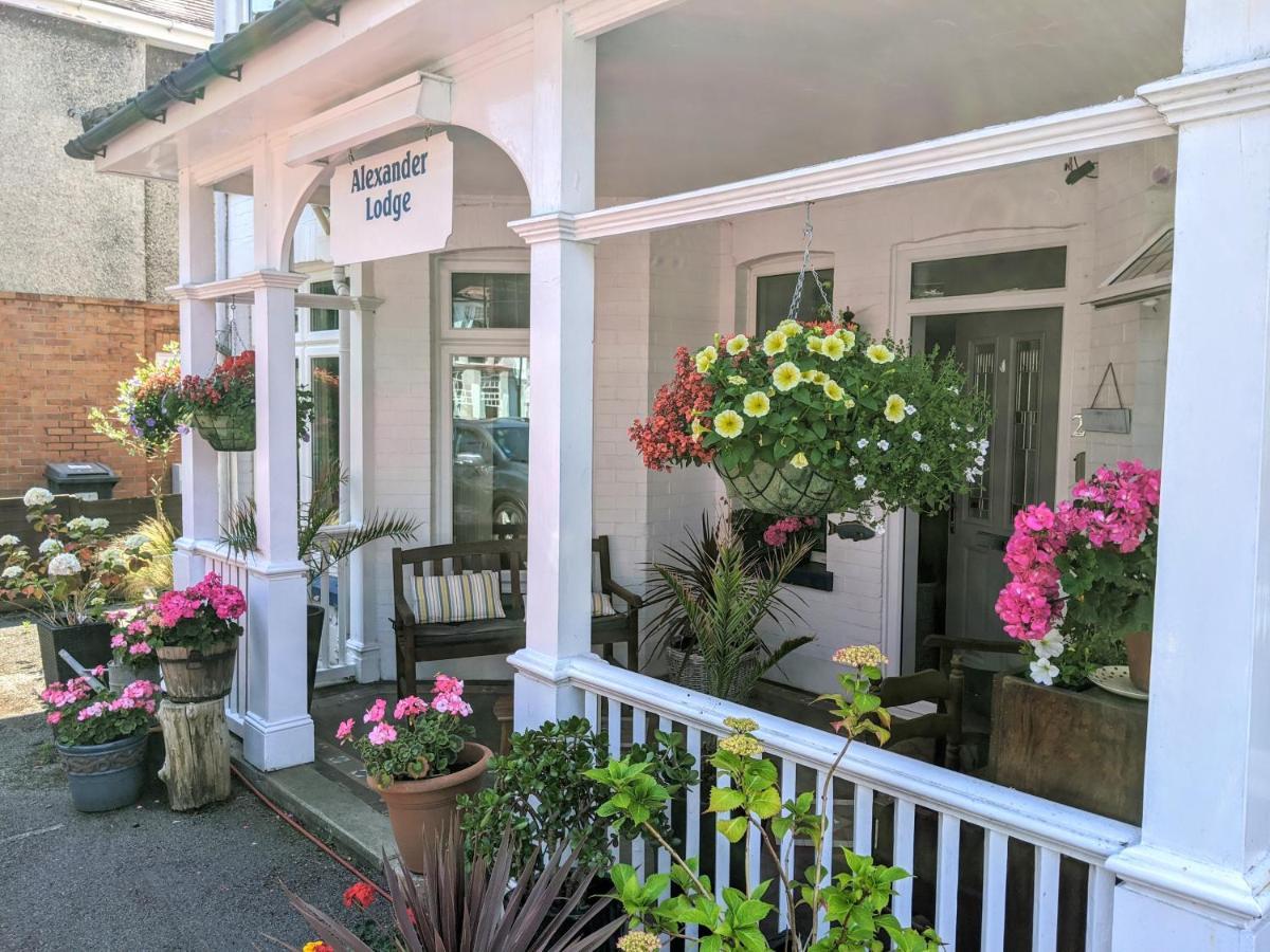 Alexander Lodge Guest House Bournemouth Exterior foto